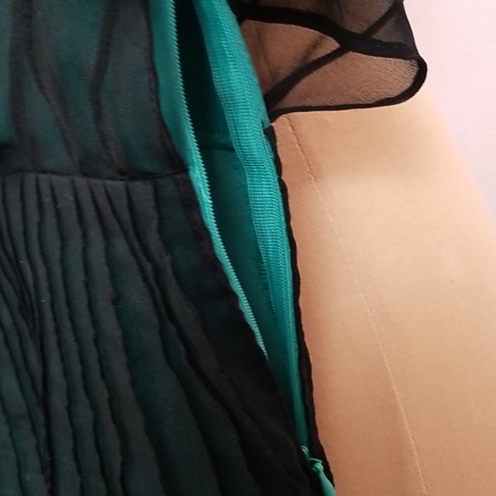 Final Sale aryn K. Blouse - Picture 3 of 5